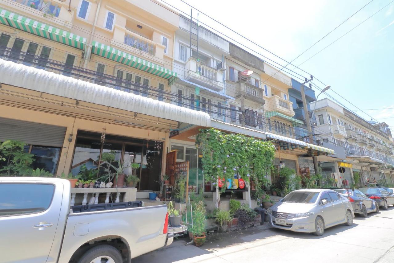 Saen Sabai Hostel Bangkok Kültér fotó