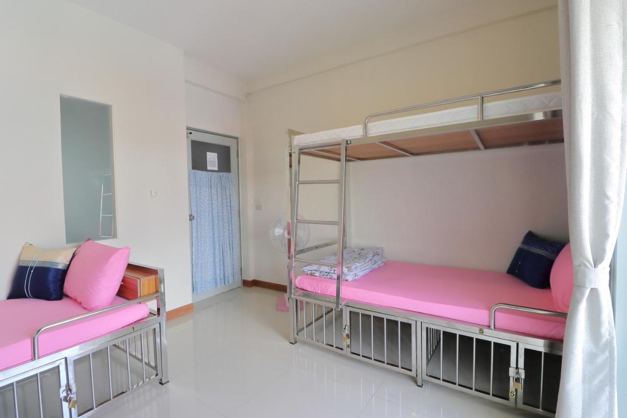 Saen Sabai Hostel Bangkok Kültér fotó