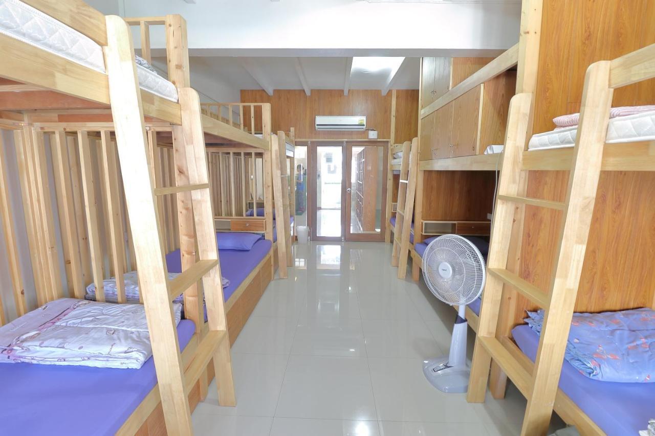 Saen Sabai Hostel Bangkok Kültér fotó